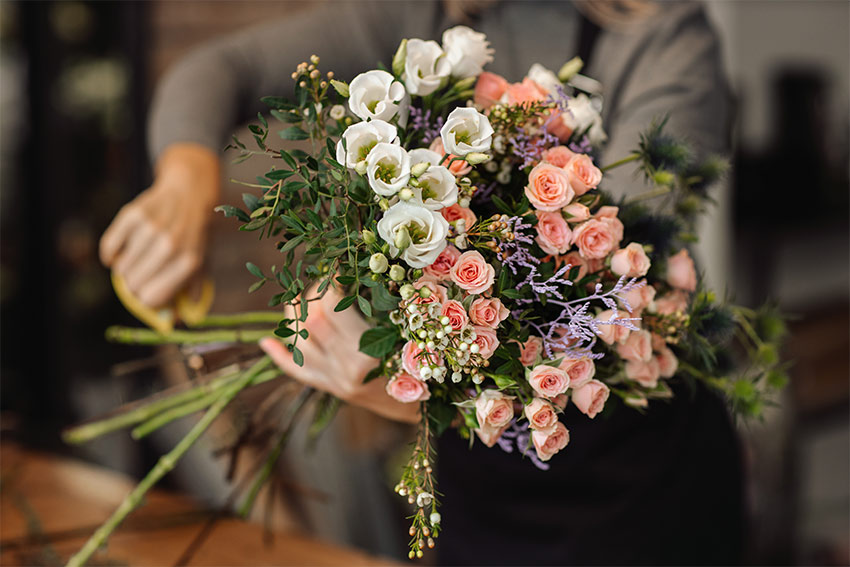 独立して花屋を開業したい 必要な準備とは 開業スタイル別にご紹介 花と笑顔を暮らしのそばに はなのわ 独立して花屋を開業したい 必要な準備とは 開業スタイル別にご紹介 花と笑顔を暮らしのそばに はなのわ