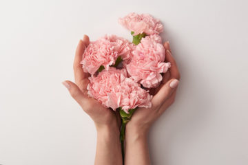 感謝の気持ちを花言葉で伝えよう！大切な方へ花の贈り物をしてみませんか？